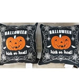 Set of 2 Halloween Trick or Treat Black Orange Throw Pillow Decor 18x18” Pumpki
